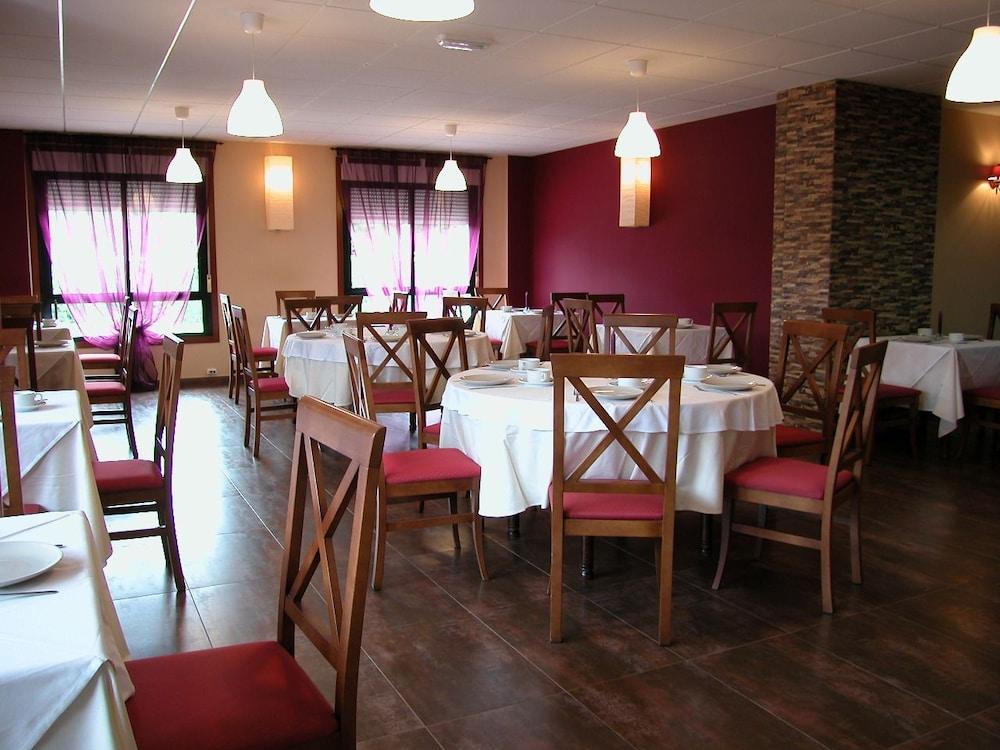 Hotel Cachada 2*